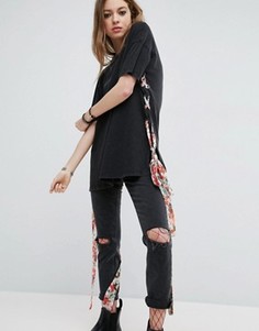 Футболка с цветочным принтом на завязках ASOS - Мульти