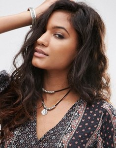 Ожерелье-чокер в стиле вестерн с диском ASOS - Черный