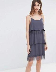 Ярусное кружевное платье на бретельках Vila - Серый