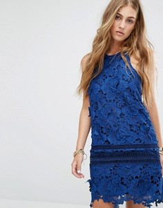 Кружевное платье с заниженной линией талии Lovers + Friends - Темно-синий