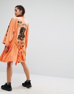 Бархатное кимоно с принтом в виде татуировок Jaded London Trophy - Оранжевый