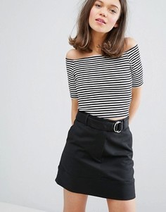 Топ в полоску с открытыми плечами Monki - Черный