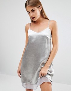 Атласное платье-комбинация Boohoo - Серебряный