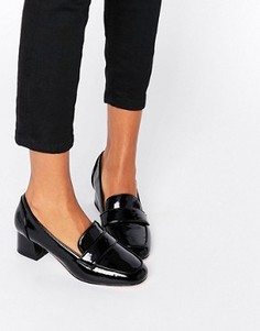 Лоферы на каблуке ASOS SPRINT - Черный