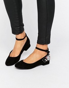 Туфли на плоской подошве с вышивкой New Look - Черный