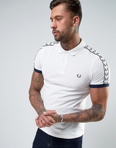 Футболка-поло узкого кроя Fred Perry Sports Authentic - Белый