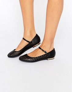 Туфли с ремешком и перфорацией Truffle Collection Lulu - Черный