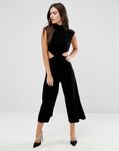 Бархатный комбинезон с вырезом ASOS - Черный