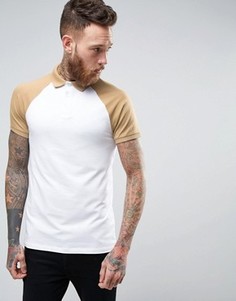 Белая обтягивающая футболка-поло с бежевыми рукавами реглан ASOS - Мульти