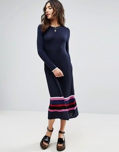Вязаное платье с полосками вдоль нижнего края ASOS - Темно-синий