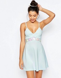 Платье мини с цветочным дизайном на уровне талии ASOS - Зеленый