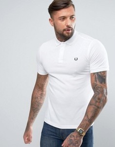 Зауженное однотонное поло Fred Perry - Белый