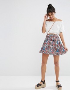 Короткая расклешенная юбка с цветочным принтом ASOS - Мульти