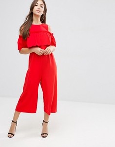 Комбинезон с открытыми плечами и оборкой ASOS - Красный