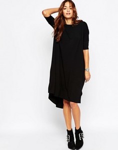 Свободное платье-футболка с асимметричным подолом ASOS - Черный