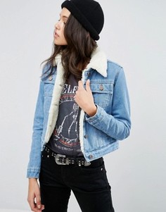 Синяя укороченная джинсовая куртка на подкладке борг ASOS - Синий