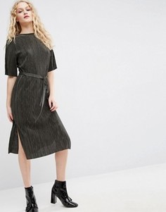 Плиссированное платье миди с завязывающимся поясом ASOS - Зеленый