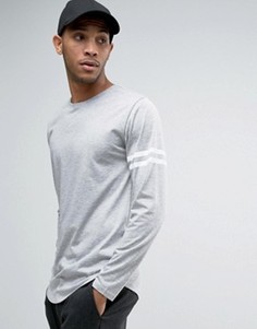 Удлиненная футболка с полосками на рукавах и асимметричным краем Only and Sons - Серый