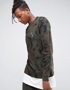 Свитшот с камуфляжным принтом и нашивкой на груди ASOS - Зеленый