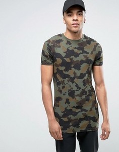 Длинная обтягивающая футболка с камуфляжным принтом ASOS - Зеленый