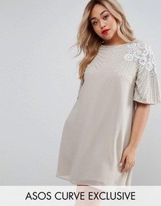Свободное платье с шелковой вышивкой и отделкой ASOS CURVE - Серый