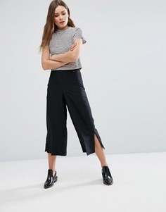 Строгие укороченные брюки с разрезами по бокам New Look - Черный