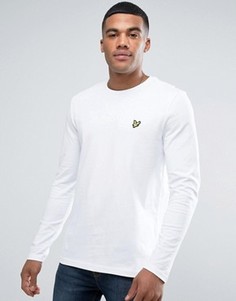 Белый лонгслив классического кроя с логотипом-орлом Lyle &amp; Scott - Белый