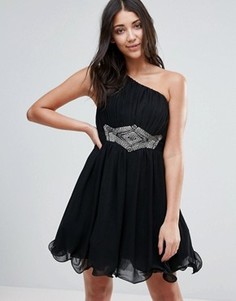 Короткое приталенное платье на одно плечо с отделкой на талии Little Mistress - Черный