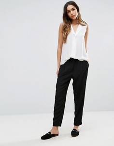 Широкие брюки со складками Vero Moda - Черный