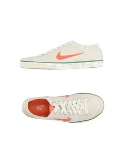 Низкие кеды и кроссовки Nike