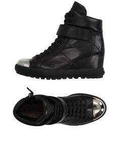 Высокие кеды и кроссовки Miu Miu
