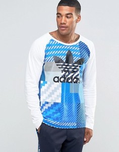 Серый лонгслив с камуфляжным принтом adidas Originals AY8288 - Серый