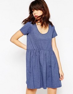 Платье с присборенной юбкой и короткими рукавами ASOS - Темно-синий