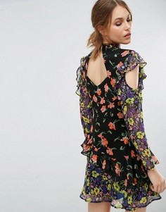 Платье мини с открытыми плечами, оборками и разными принтами ASOS - Мульти