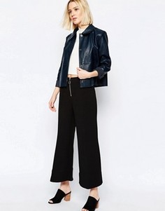 Укороченные брюки с широкими штанинами и молнией спереди Weekday - Черный