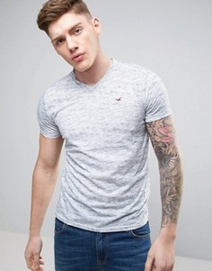 Hollister Slim Fit V Neck T-Shirt Seagull Embroid Logo in White Marl - Белый
