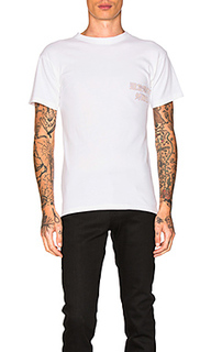 Big chest artwork tee - Han Kjobenhavn