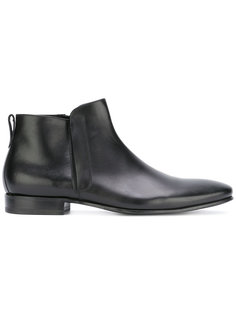 Paul Principe boots Pete Sorensen