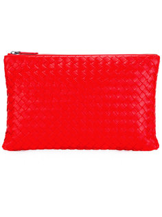 плетеный кожаный клатч на молнии Bottega Veneta