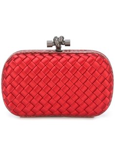 клатч Knot с плетеным узором Bottega Veneta