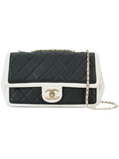 graphic medium flap bag Chanel Vintage