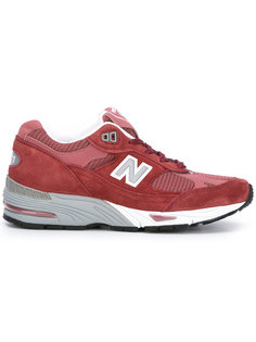 contrast logo trainers New Balance