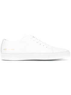 кроссовки на шнуровке Common Projects