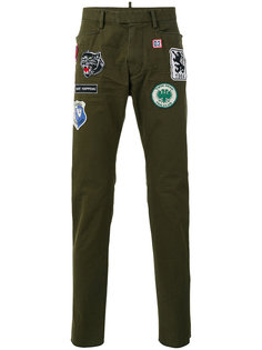 брюки с нашивками Dsquared2