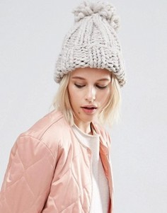 Шапка-бини крупной вязки с большим помпоном ASOS - Серый