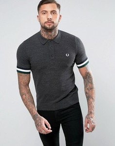 Темно-серое вязаное поло узкого кроя с полосками на манжетах Fred Perry - Серый