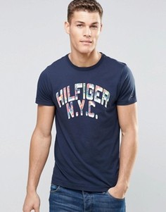 Темно-синяя футболка классического кроя с цветочным принтом на логотипе Tommy Hilfiger - Темно-синий