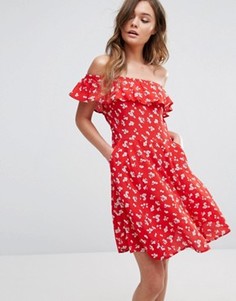 Короткое приталенное платье с цветочным принтом Miss Selfridge - Мульти