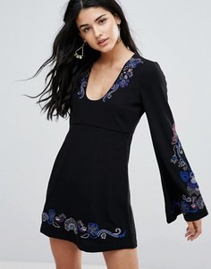 Платье с расклешенными рукавами Free People Holiday Folk - Черный