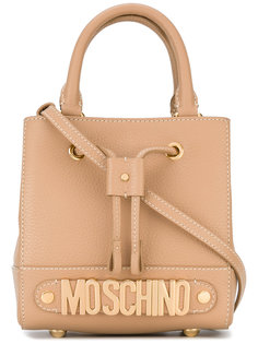 сумка через плечо с фирменной бляшкой Moschino